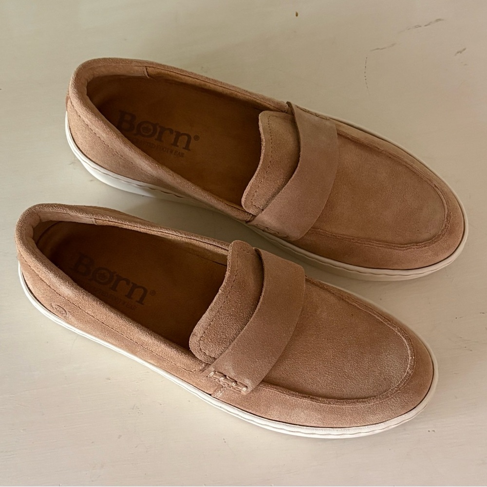 🦋SPRING SALE🦋 Born Marle Slip On Suede Sneaker